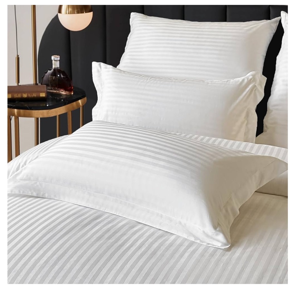 NWOT Amolavet Hotel Collection Pillowcases of 2